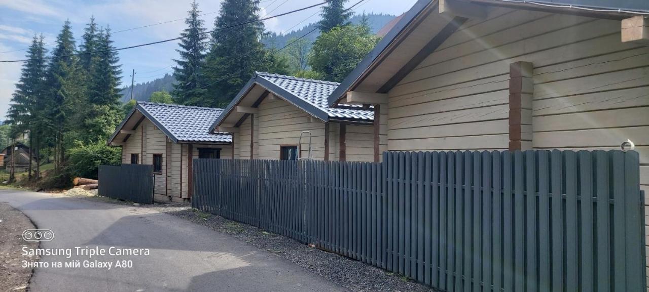 Hotel Berloga-Sinevir Synevyrs'ka Polyana Exterior photo