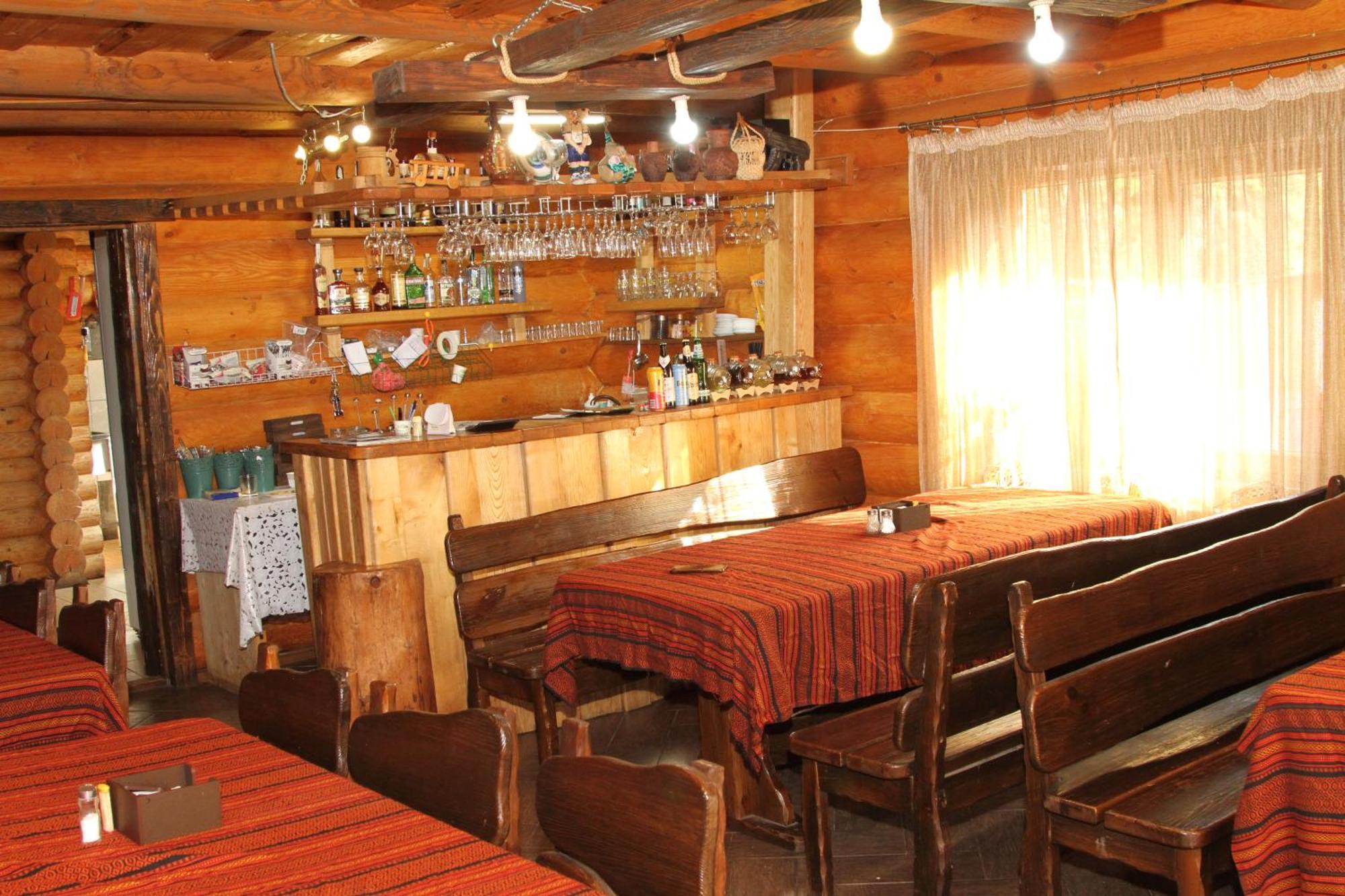 Hotel Berloga-Sinevir Synevyrs'ka Polyana Exterior photo