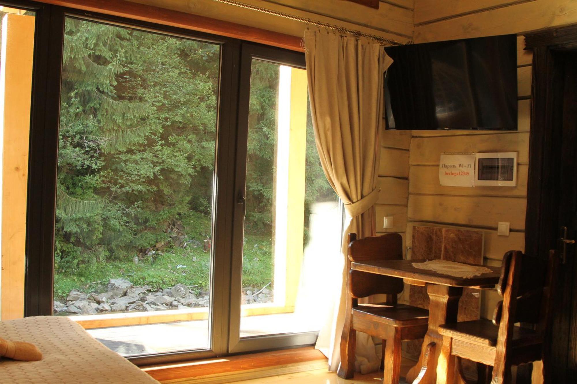Hotel Berloga-Sinevir Synevyrs'ka Polyana Room photo